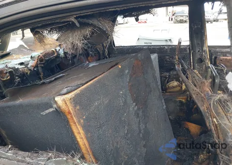 2000 Toyota Avalon Xl from USA, damaged, VIN 4T1BF28B1YU010240